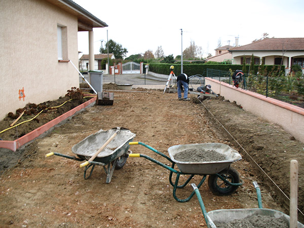 Pose bordures de jardin